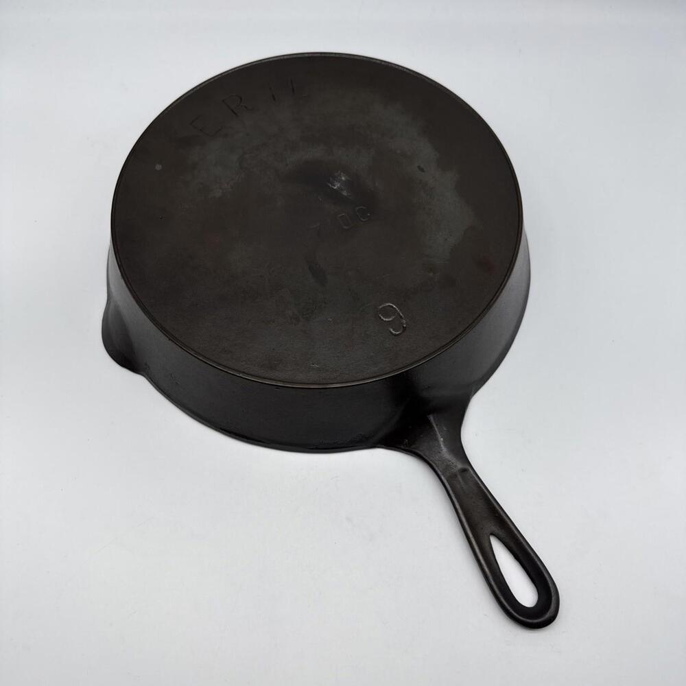 Pre Griswold Erie #9 Cast Iron 7/0c Great Condition Third Series